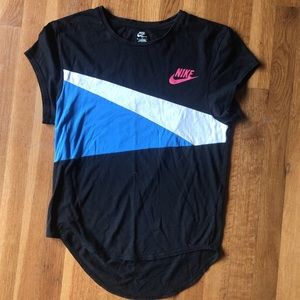 Nike top